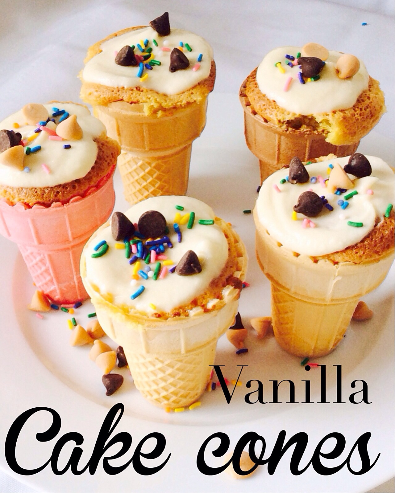 Vanilla cake cones 