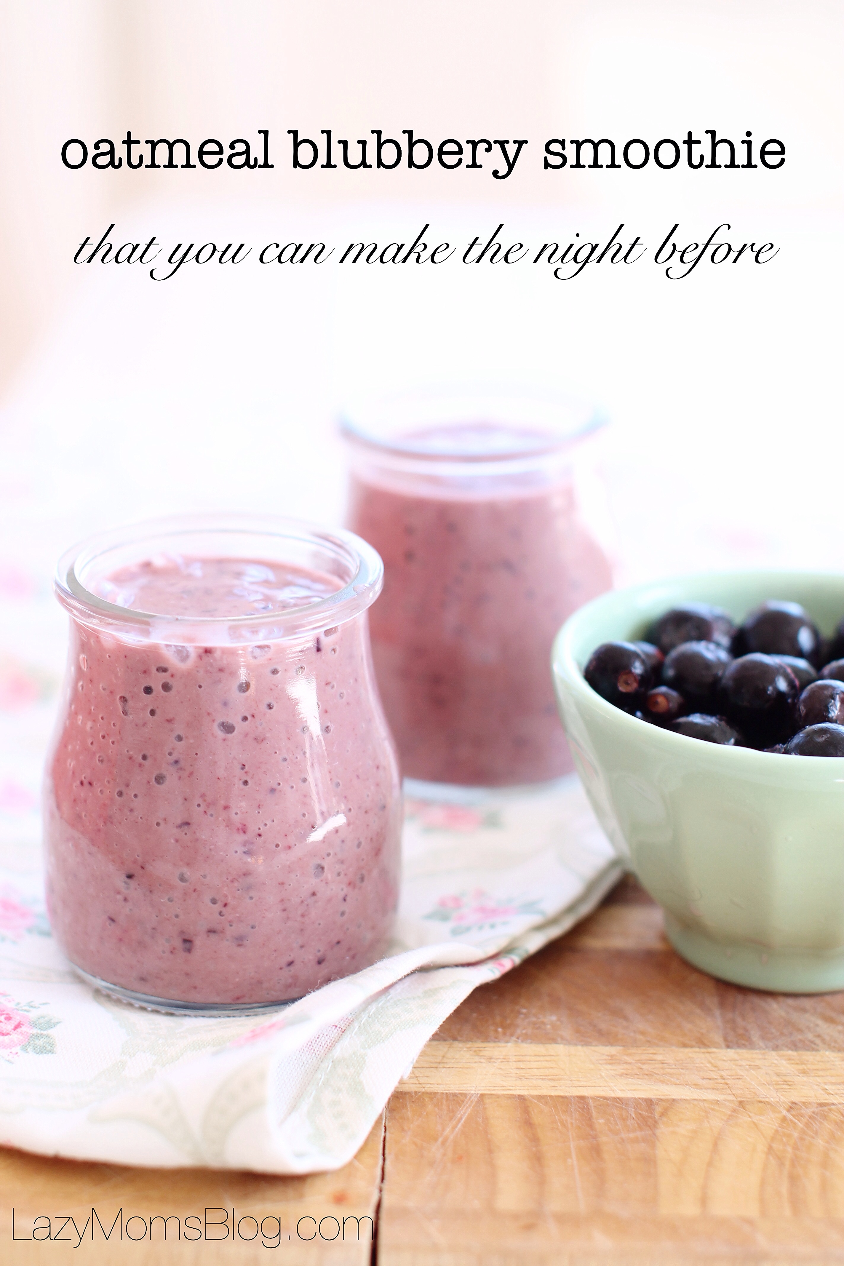 This easy and healthy breakfast can be prepared overnight, and enjoyed even on the busiest of mornings! You really need to try this oatmeal blueberry smoothe! 