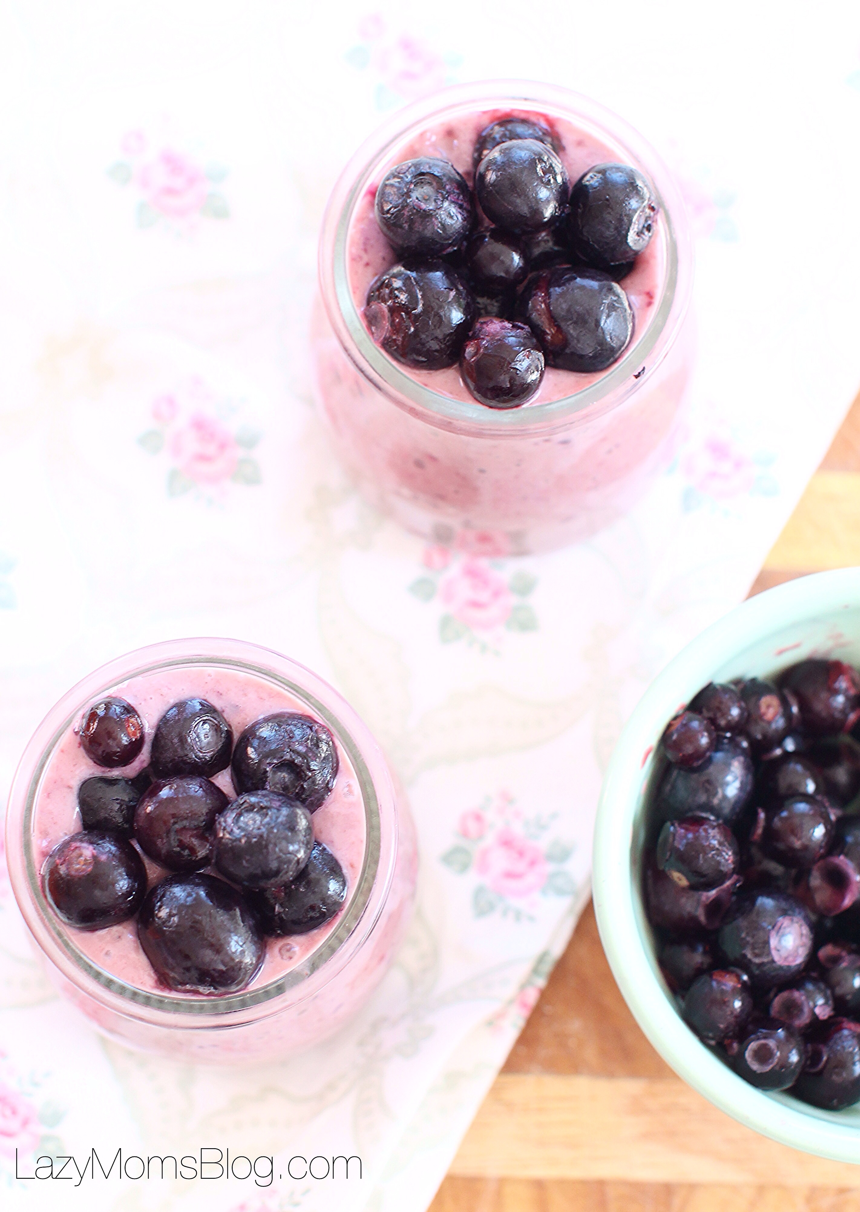 Oatmeal blueberry smoothie