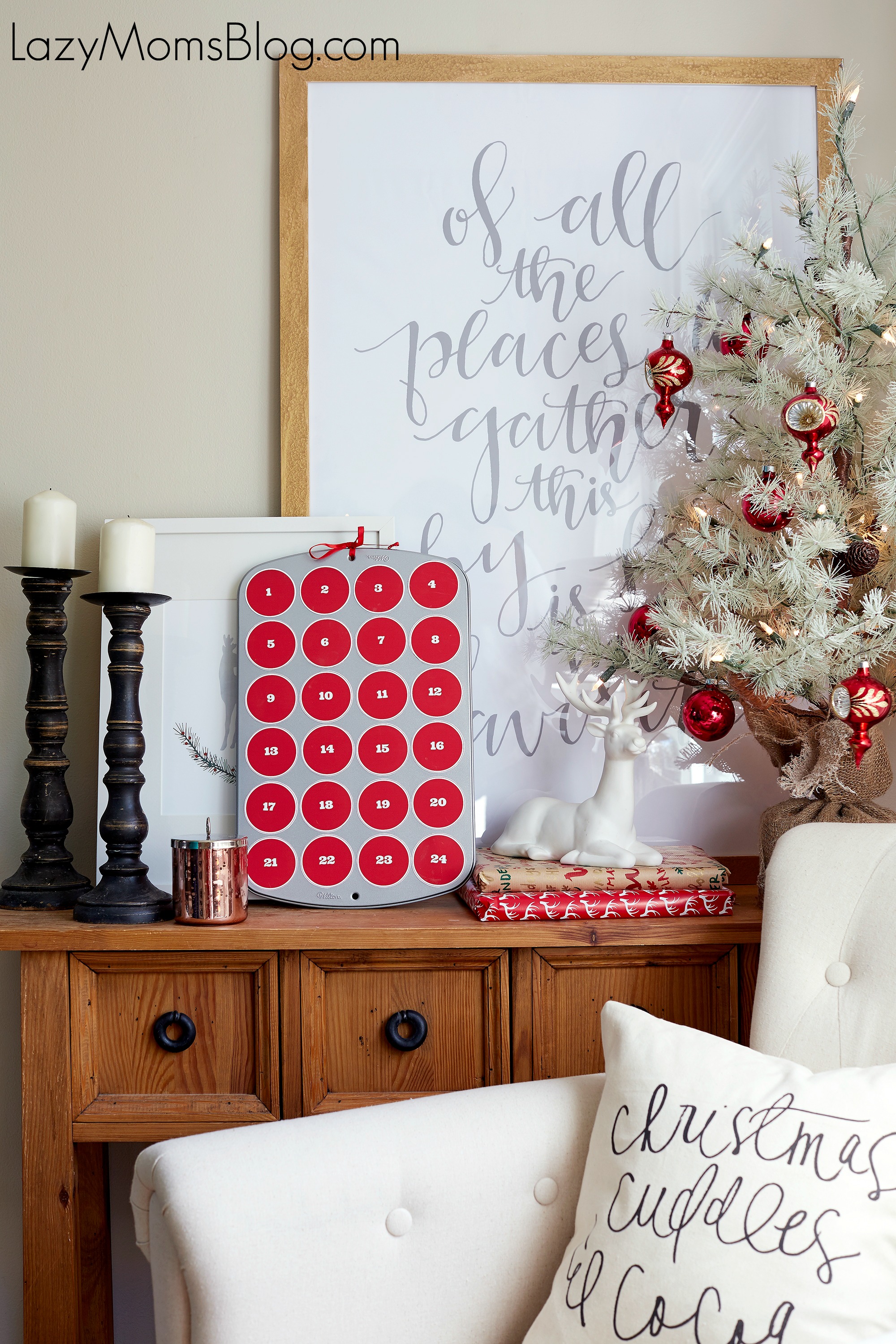 This easy DIY advent calendar is a great way of adding some festive cheer to your everyday! Come grab a free printable to make your own easy advent calendar 