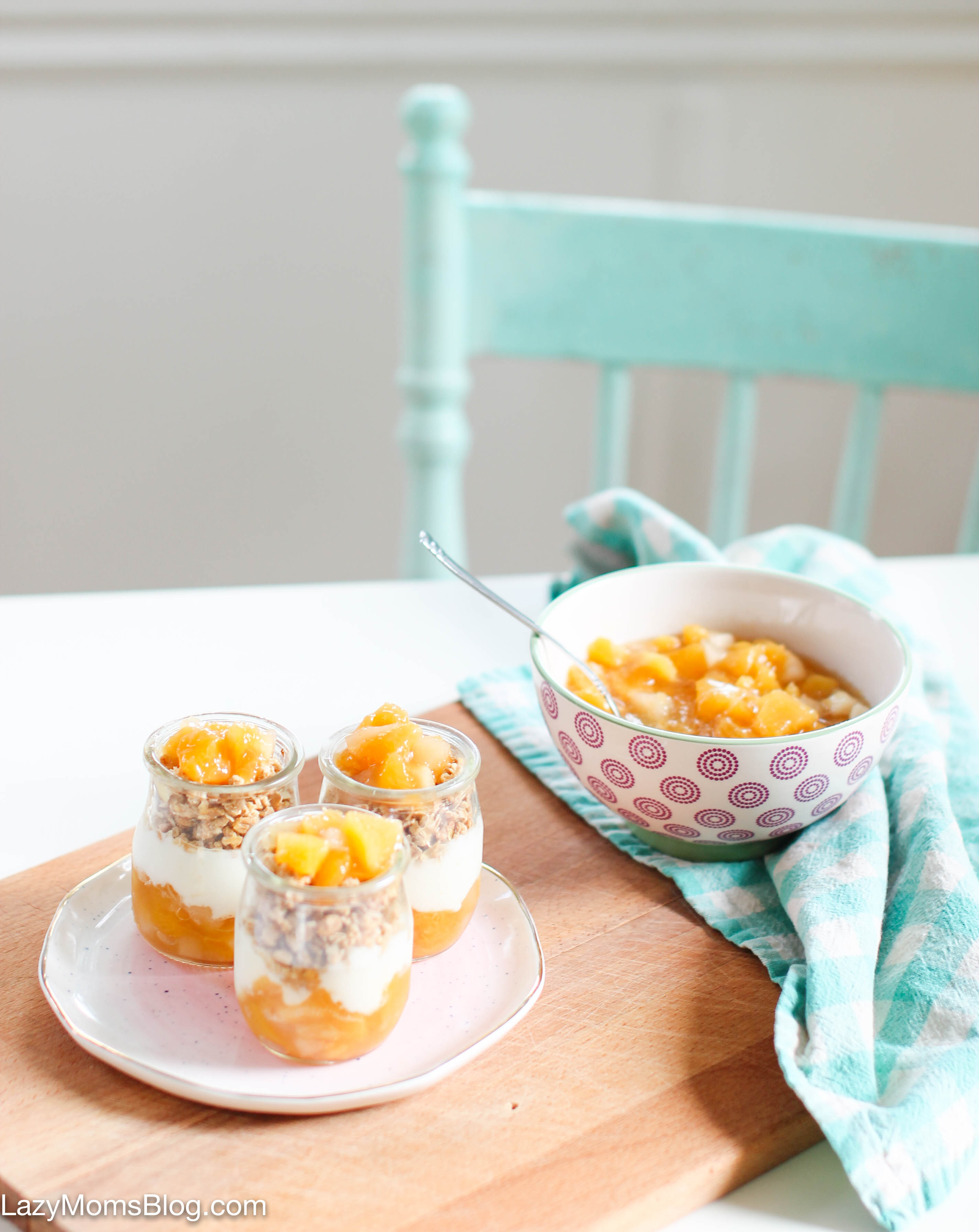 This apple & peach compote is just amazing served as a parfait and soo good on toast too! And it's so easy to make! 